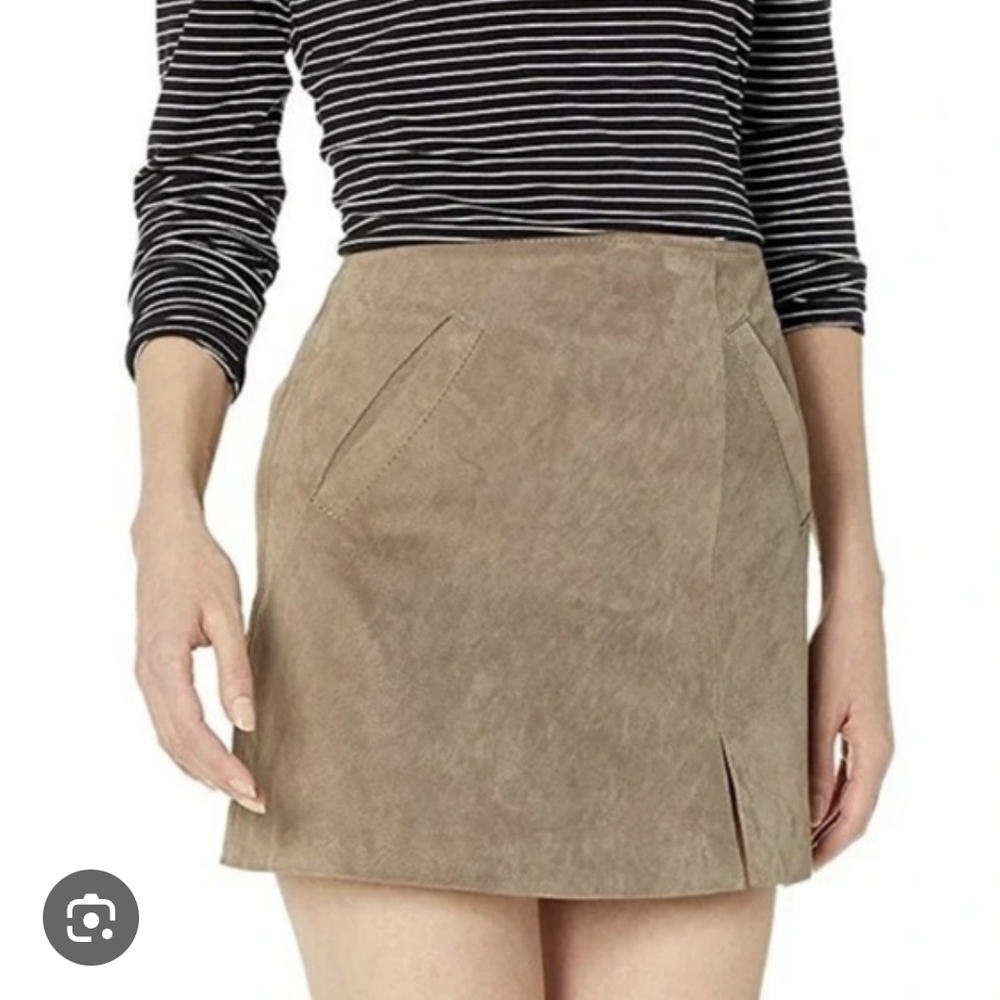NWT BLANKMYC Tan Suede Mini Skirt Size 25